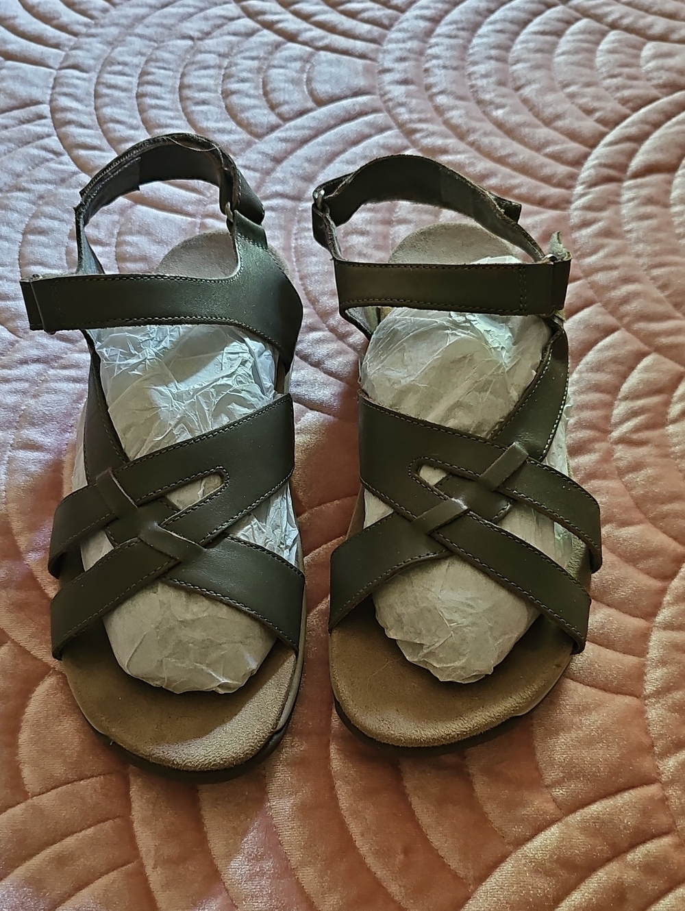Easy Spirit Grey Brown Strappy Sandals